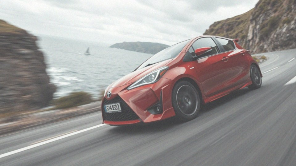 Toyota Yaris GR Sport – Osiągi i cechy sportowego hatchbacka
